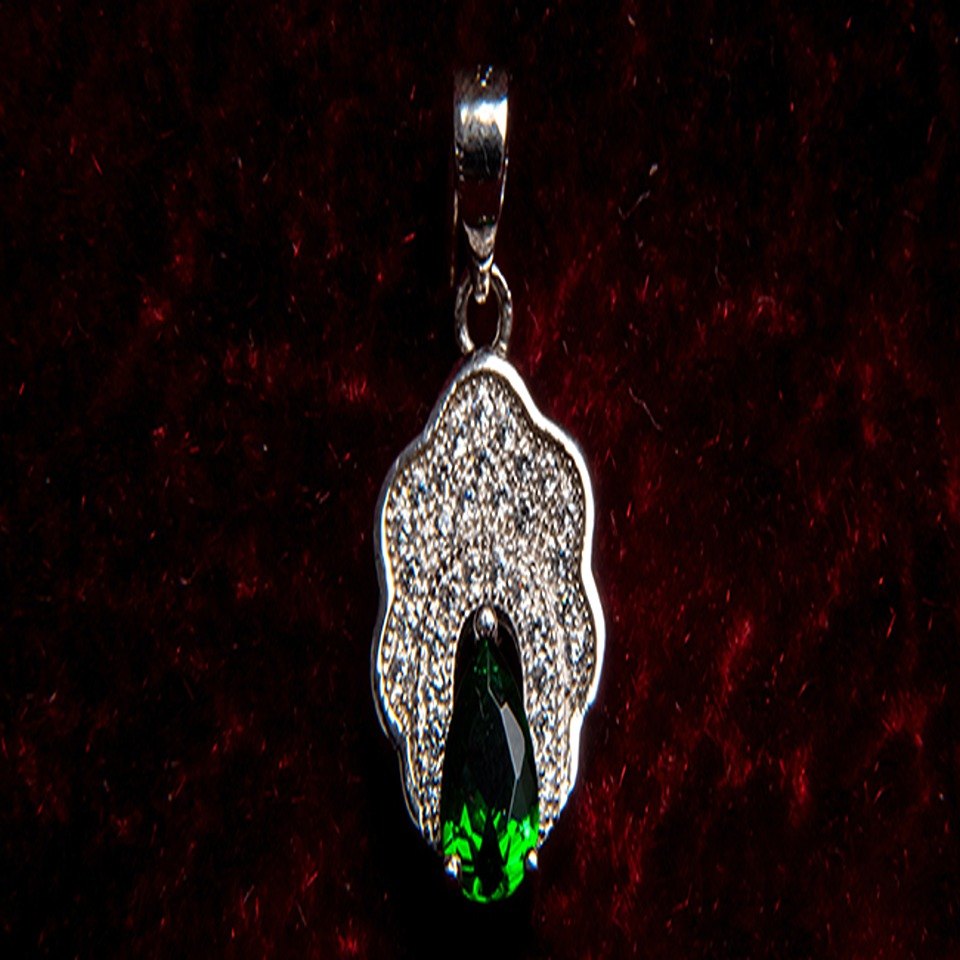100255 Stone Pendant - Image 1