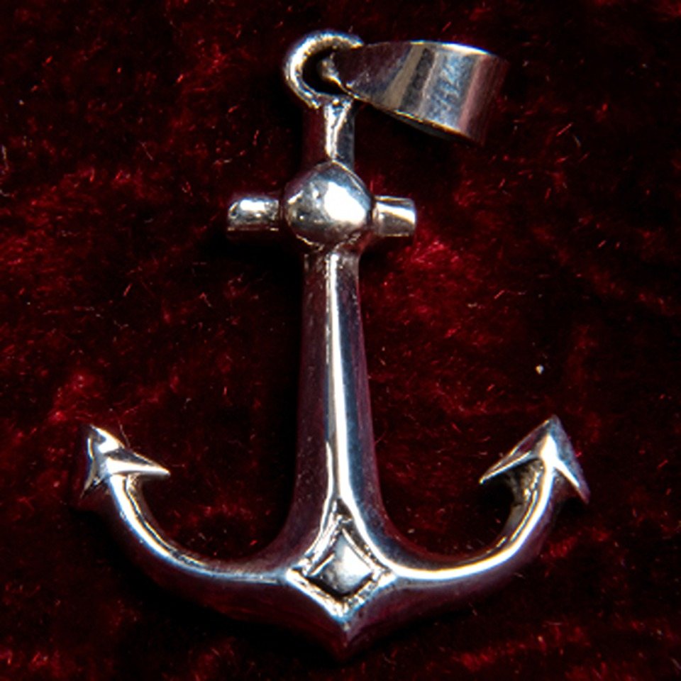 200111 Anchor Pendant - Image 1