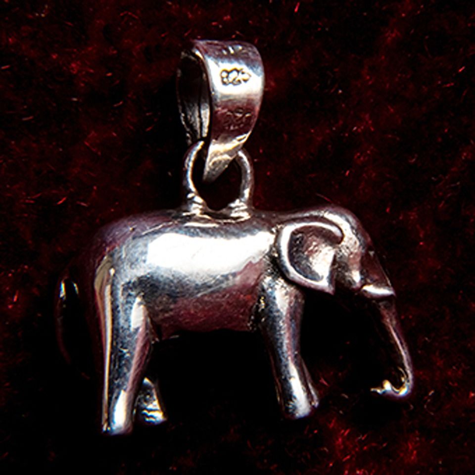 200112 Pendant - Elephant shape - Image 1