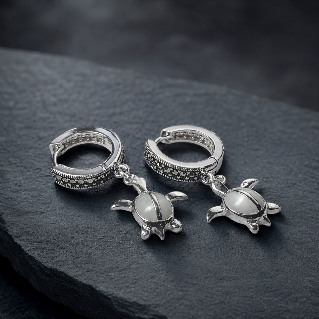 233004 Silver Stud with style - Image 1