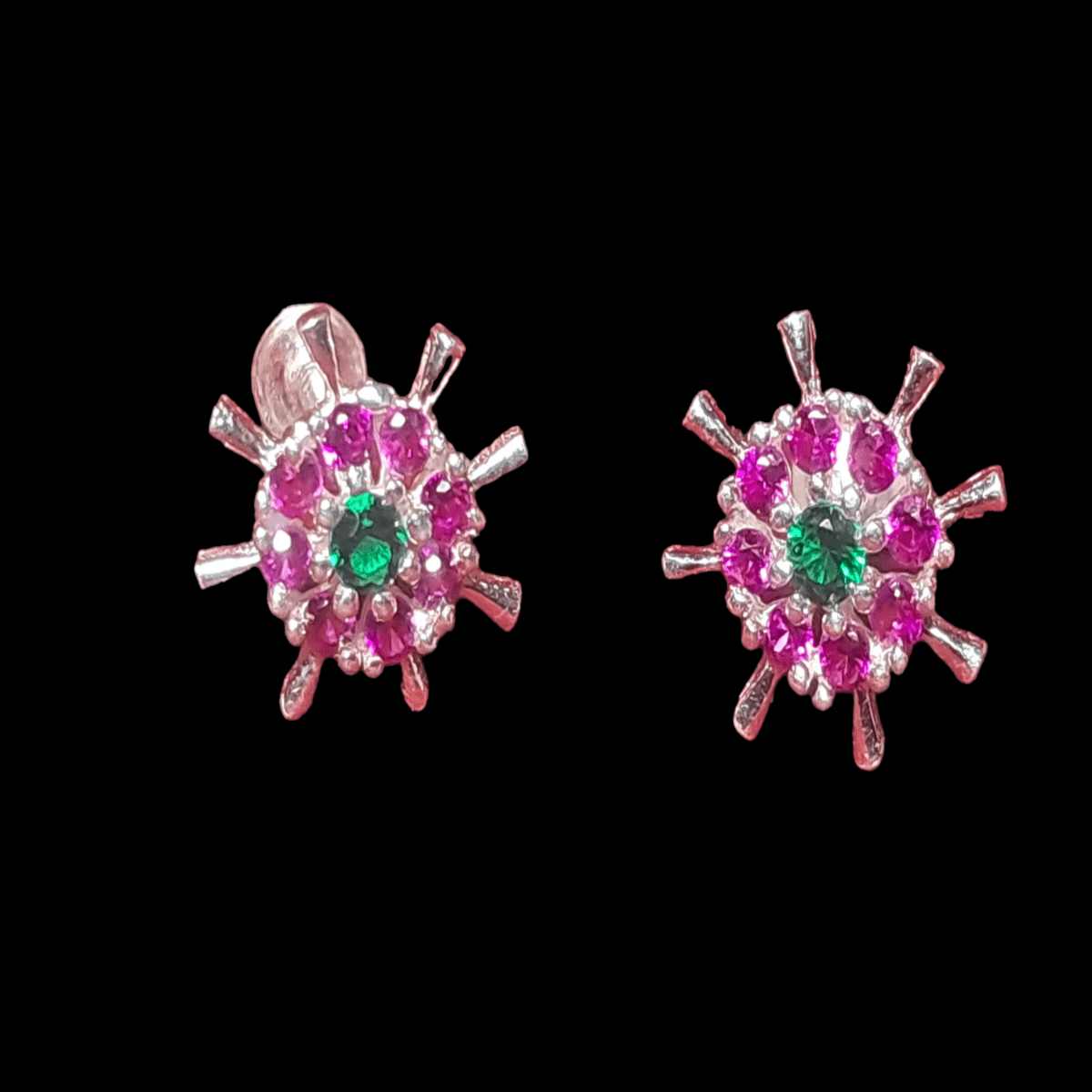 J24072129 Silver Stud - Image 1