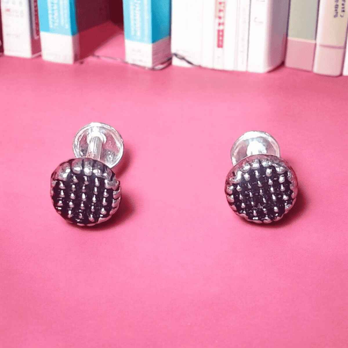 J24072138 Silver Stud - Image 1