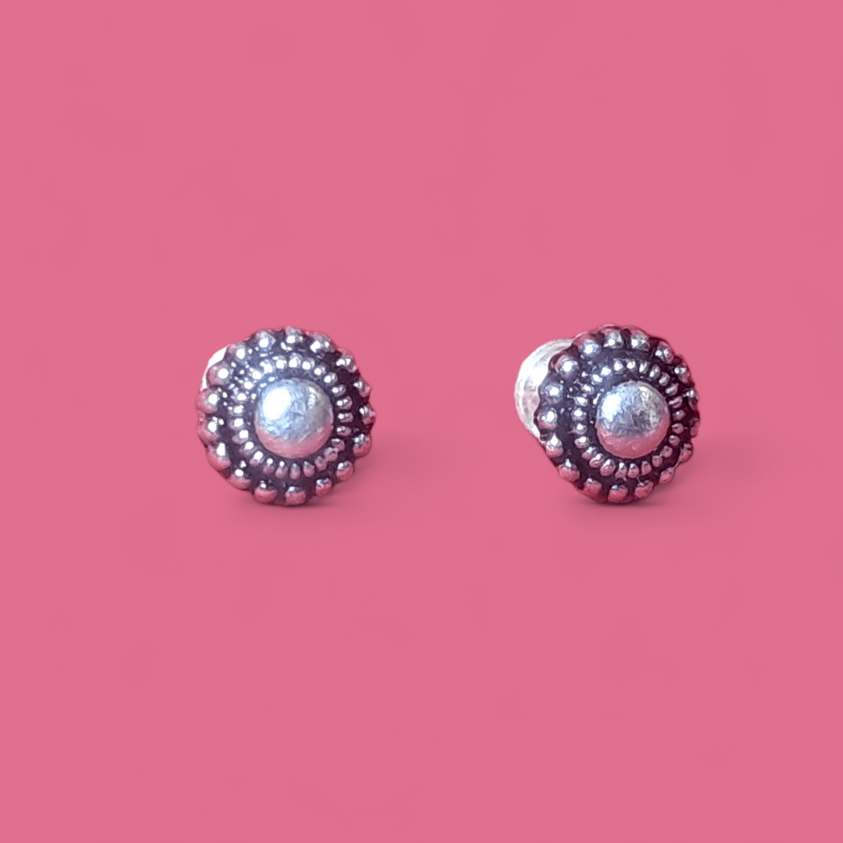 J24072139 Silver Stud - Image 1