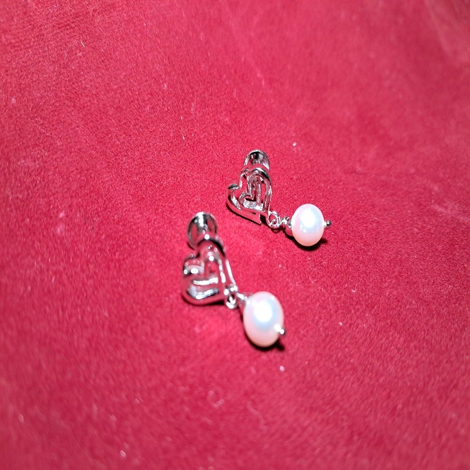 OC241014 Pearl silver Stud - Image 1